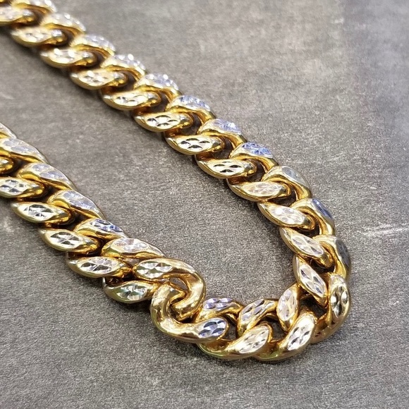 10k gold Miami cuban link diamond cut 22” 6.5mm - Picture 5 of 8